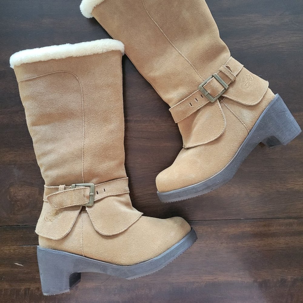 NWT Aussie Dogs Sheepskin Boots RARE